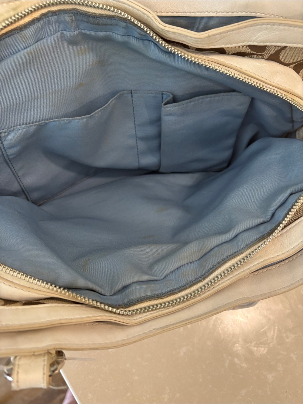Coach Brown Signature Canvas Shoulder Bag with Cream Trim - Picture 5 of 7